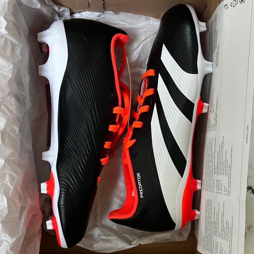 Adidas Unisex Predator 24 League Firm Ground Sneaker/Cleats New Sz4